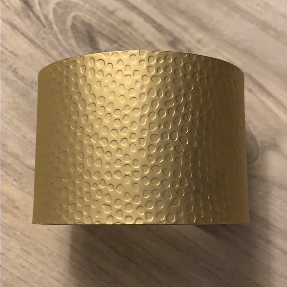 Gold Bracelet - Picture 1 of 3